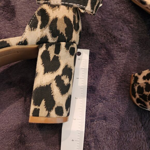 Women’s Old Navy Size 10 3” Cheetah Heels Chic - Picture 6 of 6
